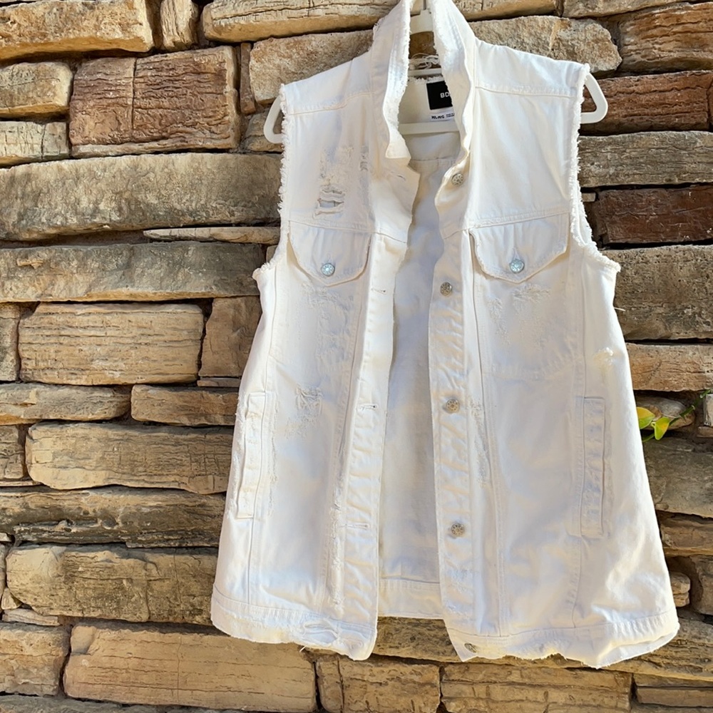 Off white men’s Jean distressed vest